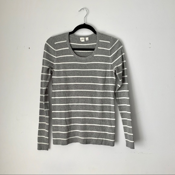 Gap | gray and white striped knitted sweater - Picture 2 of 8